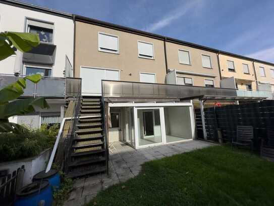 Reihenmittelhaus mit Garten Garage und zus. Apartement