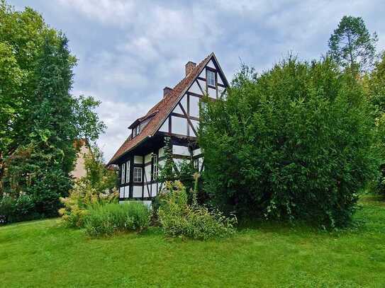 Fachwerkhaus mit Potenzial Nähe Park Schönfeld!