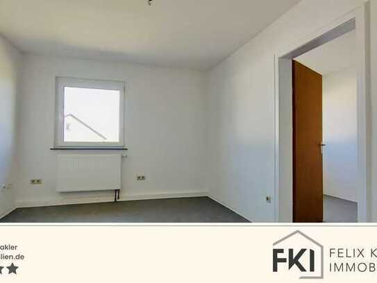 **frisch renovierte 4 Zimmer-Wohnung zentral in Bruche**