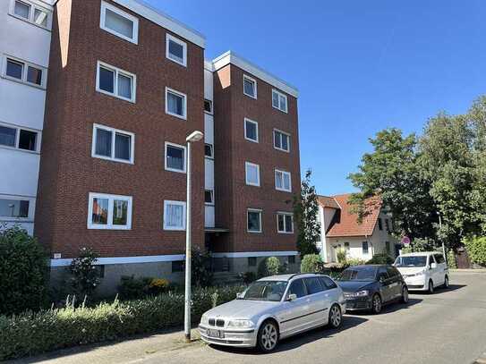 Großer Balkon zum ruhigen Innenhof und Garage, Nähe Meyers Garten