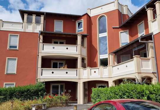 Ebenerdige Bürofläche mit Terrasse und 2 Stellplätzen in der Limburger Südstadt