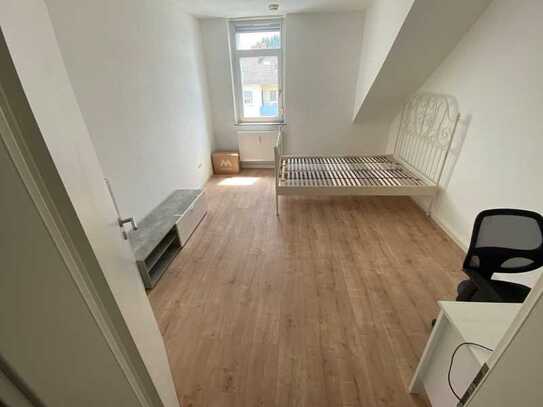 Sanierte 3-Zimmer DG-Wohnung LU-Frankenthaler Straße