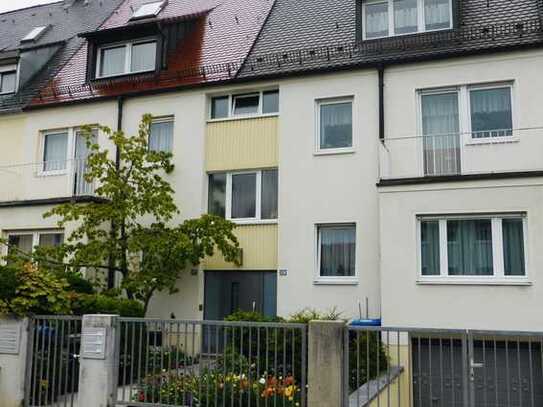 Sehr gepflegte 3-Zimmer Maisonette-/ Galeriewohnung ab 01.01. zu vermieten