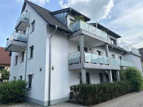 Schicke 3 Zi-Whg mit EBK und Terrasse in Fürth/Burgfarrnbach