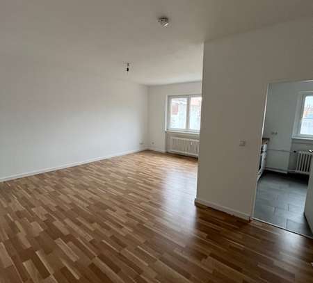 Neu Renovierte Wohnung in Nordend