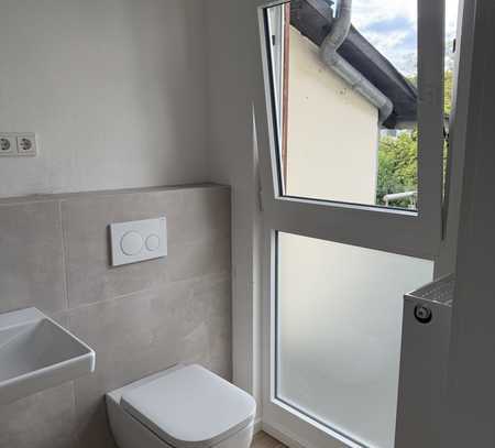 Erstbezug nach Sanierung mit Einbauküche und Balkon. 3,5-Zimmer-Wohnung in Linz