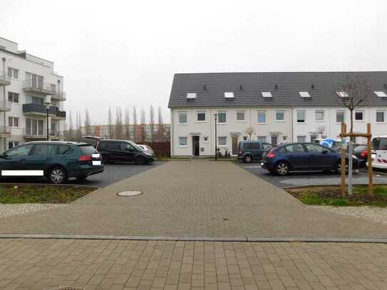 Offener Stellplatz im Freien ab sofort neu zu vermieten in der Wohnanlage in Falkenberg