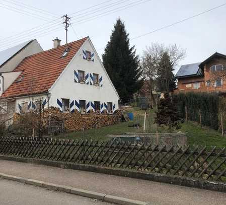 Großes,(1800qm) vollerschlossenes Baugrundstück in Winterbach