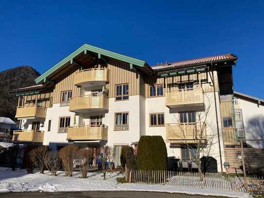 Herrlicher Bergblick: 3 Zimmer Eigentumswohnung in Ruhpolding