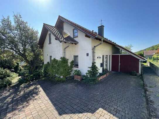 Einfamilienhaus mit Einliegerwohnung, Wintergarten und Garten - zwischen Landau und Bad Bergzabern