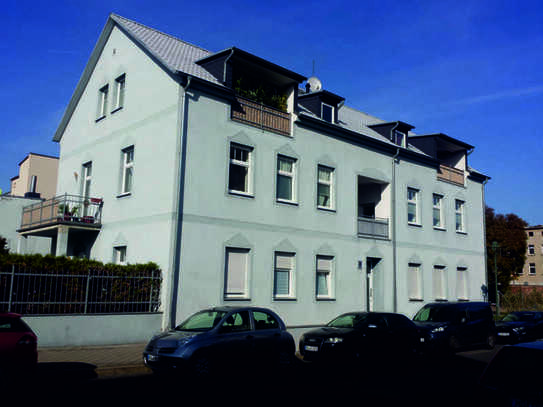 Sanierte 2-Zimmer-Dachgeschoss-Wohnung mit Loggia in Magdeburg/Sudenburg