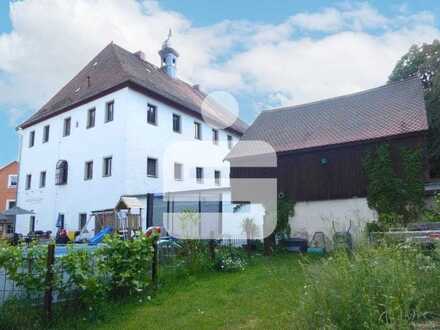 ehem. Hammerschloss / Herrenhaus mit Schloss-Gaststätte