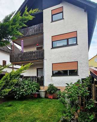 Viel Platz für die Großfamilie: Einfamilienhaus in Top Lage mit großem Carport und Garten