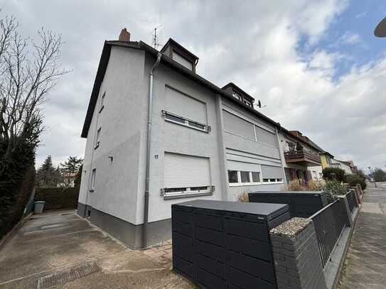 Moderne und gemütliche Wohnung mit Balkon in kleiner Wohneinheit