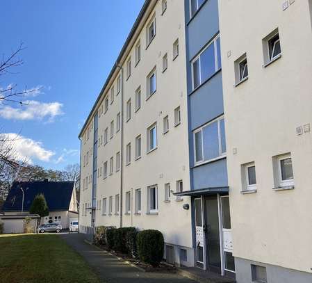 4 Zimmer mit Balkon, Am Heilandsfrieden 11, 2. OG re, ID 94440