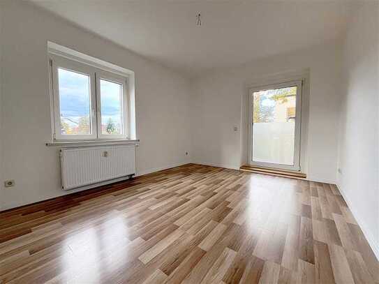 Tolle 2-Raum-Wohnung mit EBK und Balkon!