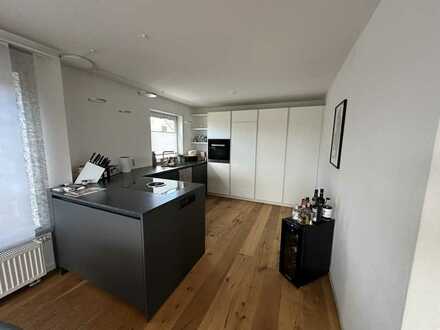 Gepflegte 3,5 Zimmer DG-Maisonette-Wohnung in Stuttgart-Heumaden