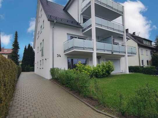 Neubauwohnung mit eigenem Garten und Carport