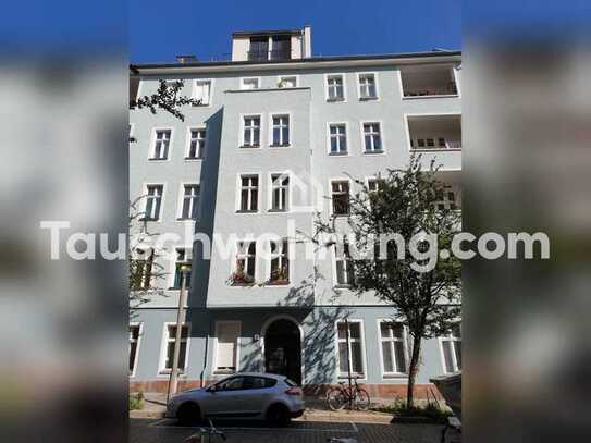 Tauschwohnung: Biete 4 Zi. Altbau im Samariterkiez - suche 3 Zi. Wohnung