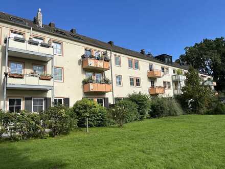 Helle, geräumige 2-Zimmerwohnung mit Balkon in bevorzugter Wohnlage von Poppelsdorf!