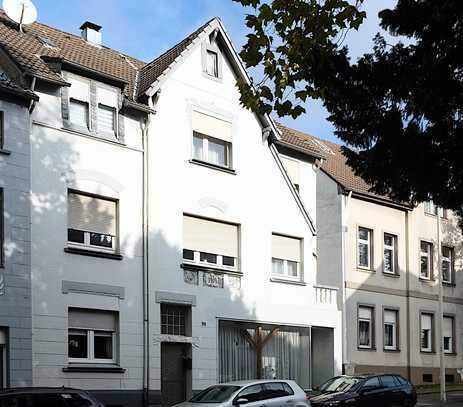 Tradition & Potenzial: Charmantes Mehrfamilienhaus in Solingen-Mitte