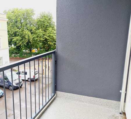 Fußbodenheizung * Balkon * Wanne+Dusche* Designbelag
