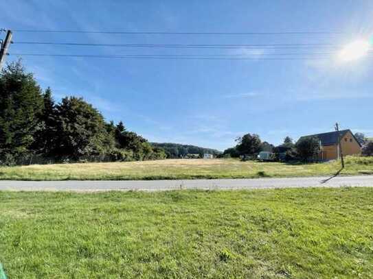 Traumhaftes Grundstück mit Weitblick in 01920 Steina