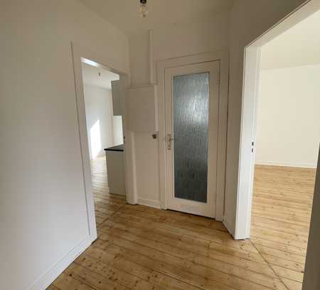 Frisch sanierte 2 Zimmer Wohnung im Bielefelder Westen am Bürgerpark - Provisionsfrei!