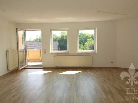 Viel Platz zum Wohnen - 2 Raum Wohnung mit Balkon und Abstellraum im Lindenplatz/Hermsdorf