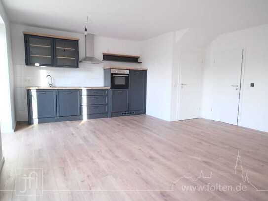 NEUBAU/ERSTBEZUG: Haushälfte mit 4 Zimmern, Carport, Einbauküche...