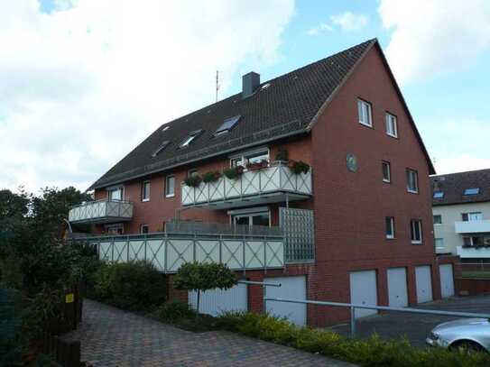 Schöne, geräumige vier Zimmer Wohnung in Garbsen, Osterwald