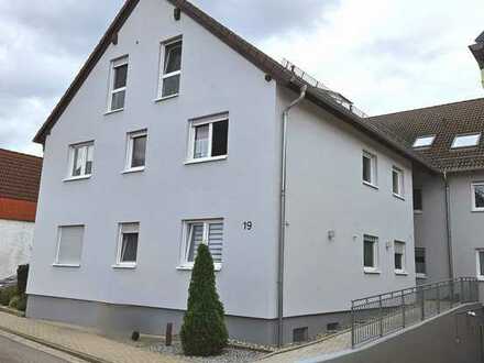 "von privat" Stilvolle, gepflegte 4-Zimmer-Wohnung mit Balkon und EBK in Ludwigshafen