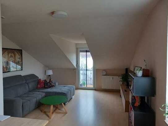 Charmante 2-Zimmer-Wohnung mit Einbauküche und Balkon in Weiterstadt