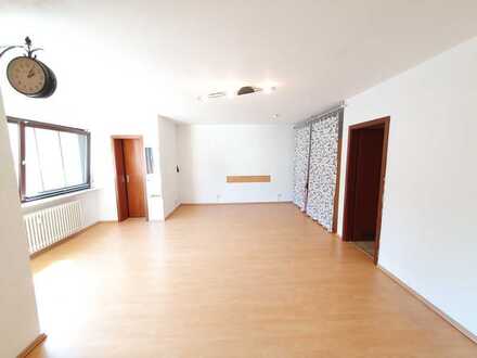 *PROVISIONSFREIE GELDANLAGE* CHARMANTES APARTMENT MIT IDEALEM GRUNDRISS IN RUHIGER LAGE