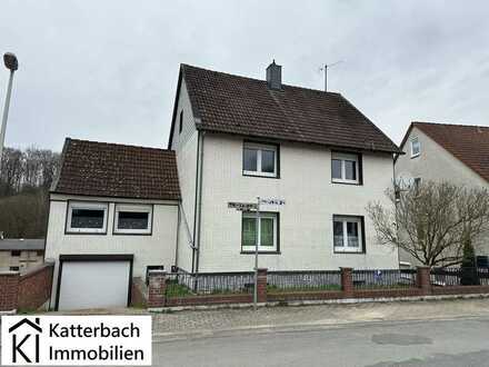 Ansprechendes Ein- bis Zweifamilienhaus mit großem Grundstück in Bornhausen