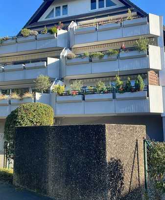 4- Zimmerwohnung mit Dachterrasse und Einbauküche in Leverkusen Schlebusch.