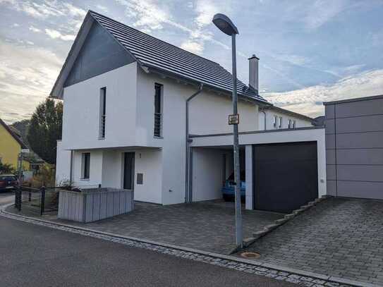 TRAUMHAUS Modern und großzügig. Perfekt alt und jung!