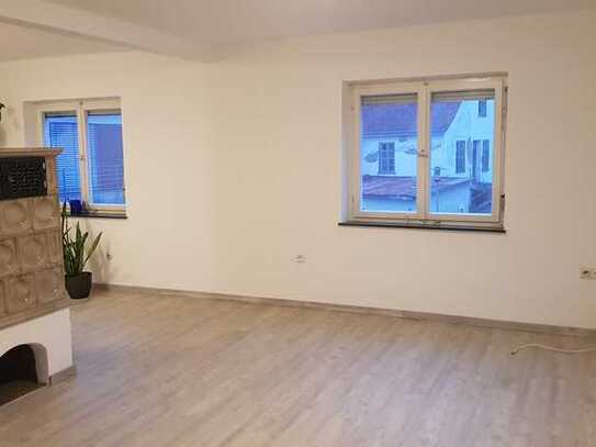 Attraktives Zimmer in 4er-WG mit Dachterrasse in Erbach