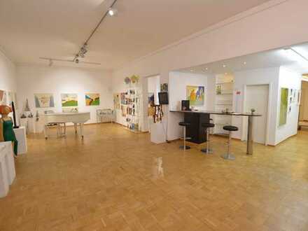 Rönpagel Immobilien - Langenhagen: Repräsentative Ausstellungs- und Geschäftsräume