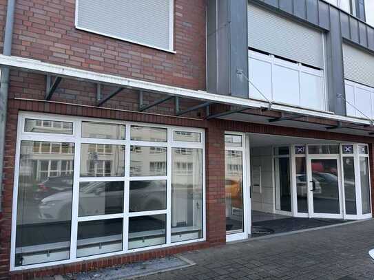 **Helle Erdgeschoss Bürofläche/Praxisräume/Ladenlokal zentral in Bergisch Gladbach Herkenrath**