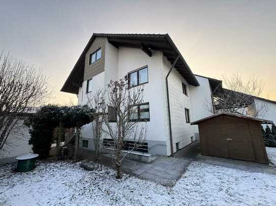 Freundliches Reihenendhaus mit sechs Zimmern in Ergolding