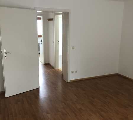 Moderne, sehr schöne 1,5-Zimmer-Wohnung mit Balkon in S-Feuerbach