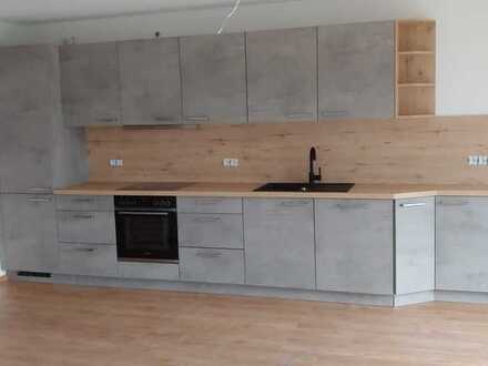 Erstbezug Erdgeschosswohnung mit 3,5 Zimmern und Einbauküche in Schmiechen