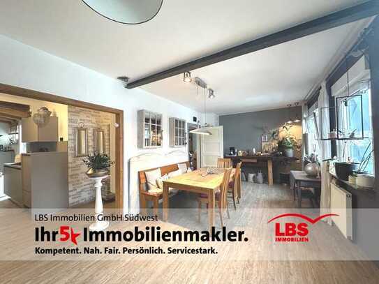 Saniertes Einfamilienhaus mit Einliegerwohnung