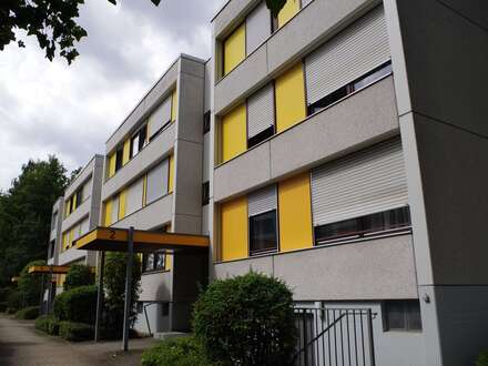 2-Zimmer-Wohnung mit Tiefgaragen-Stellplatz in ruhiger Lage von Ludwigsburg-Hoheneck