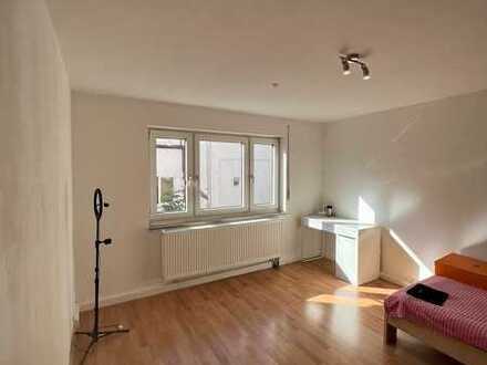 1-Zimmer in WG, Nachmieter gesucht, nur Studierende oder Azubis!