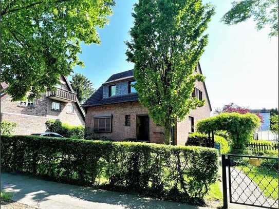 Freistehendes Einfamilienhaus mit toller Raumaufteilung, großem Garten & zusätzlichem Baugrundstück