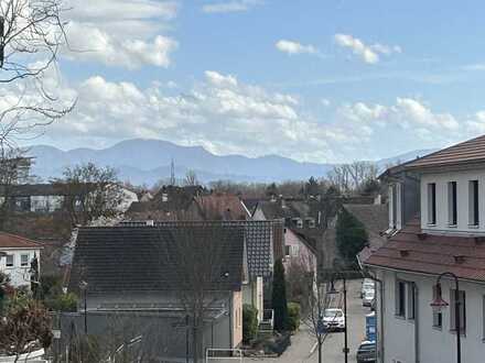sonnige, exklusive Wohnung am Münsterberg mit großem Süd-West Balkon