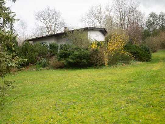 Schönes Wochenendhaus mit Fernblick in Ortsrandlage