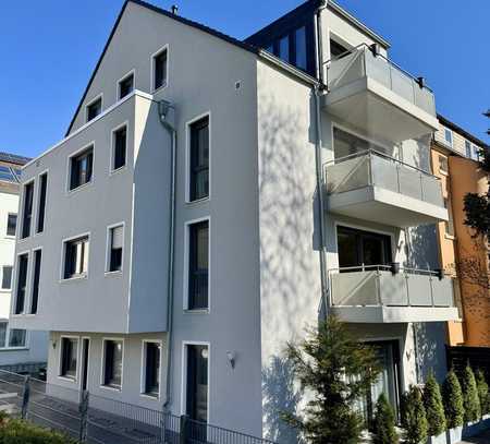 Zentrumsnahe Erdgeschosswohnung mit 2,5 Zimmern und Blick ins Grüne! (KfW55)